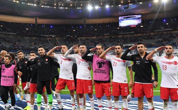 France-Turquie : pourquoi le salut militaire turc n’a pas été diffusé par M6