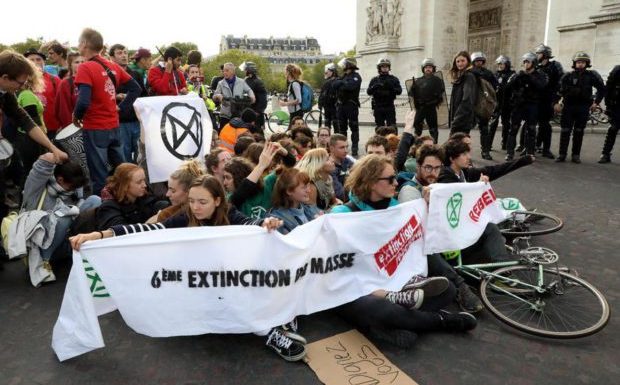 Certains activistes d’Extinction Rebellion sont-ils vraiment rémunérés ?
