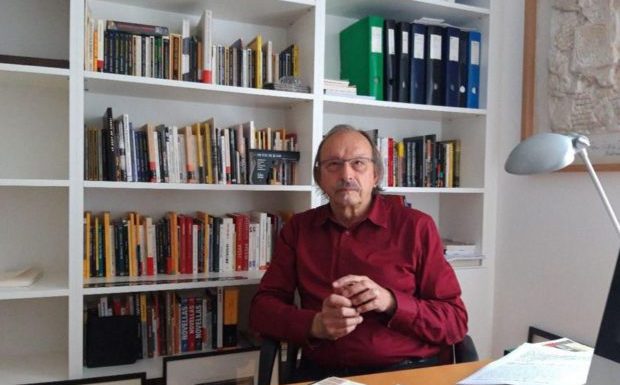 Après 70 ans passés à Aubervilliers (93), le sympathisant communiste Didier Daeninckx quitte la ville