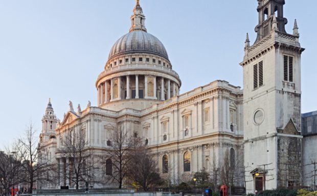 Londres : Safiyya Amira Shaikh, une djihadiste de 36 ans, inculpée pour avoir projeté d’attaquer la cathédrale Saint-Paul