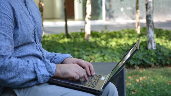 Gestes verts au bureau : attention aux mails