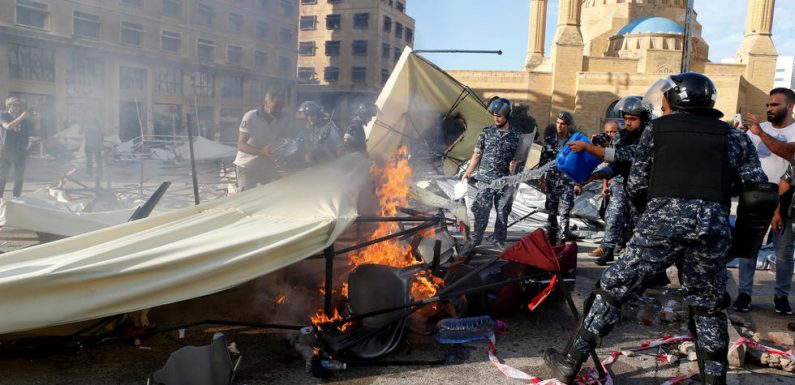 À Beyrouth, des partisans du Hezbollah saccagent le site des manifestants
