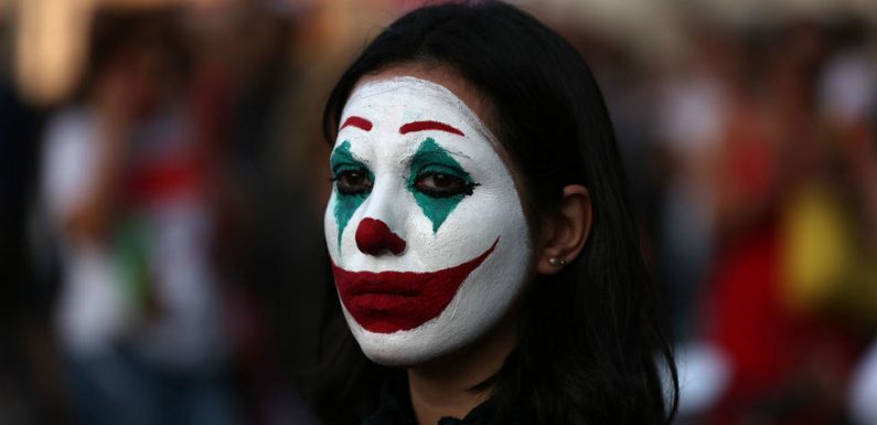 De Beyrouth à Hong Kong, le visage du Joker surgit dans les manifestations