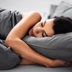Comment le cerveau consolide les souvenirs pendant le sommeil