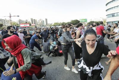Jour XIII : le centre de Beyrouth, cœur de la contestation, attaqué par des partisans Hezbollah et Amal