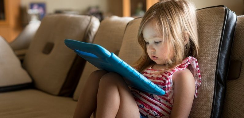 Un neuroscientifique alerte quant aux risques que représentent les écrans pour le système cognitif des enfants