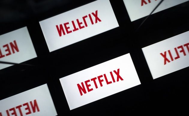 Non, Netflix ne va pas bientôt empêcher le partage de compte