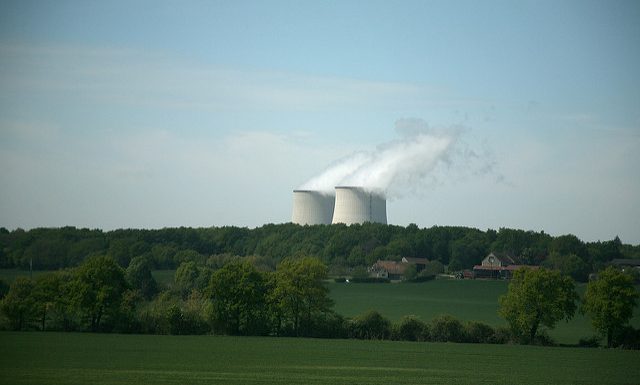 Énergie : pourquoi arrêter 14 réacteurs d’ici 2035 ?
