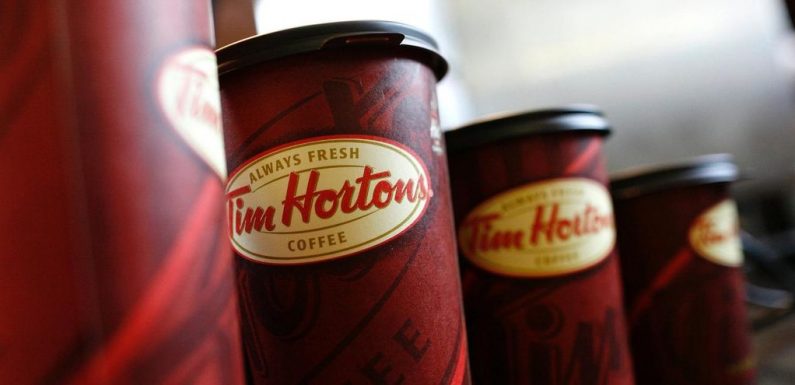 Nestlé et Tim Hortons toujours les plus grands pollueurs de plastique, selon Greenpeace