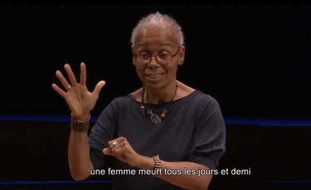 Cette militante sourde gagne un concours d’éloquence avec un discours sur les violences conjugales