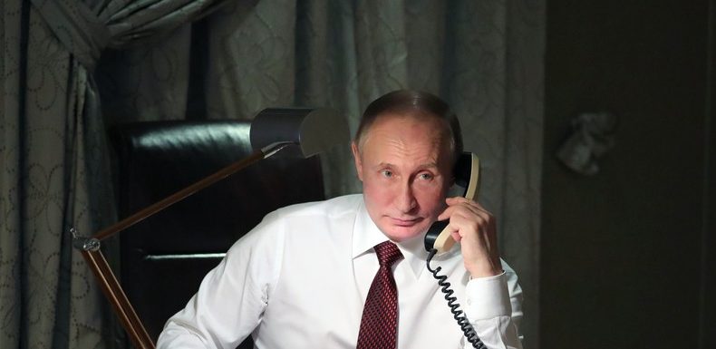 Poutine dit ne pas redouter la publication de ses conversations téléphoniques