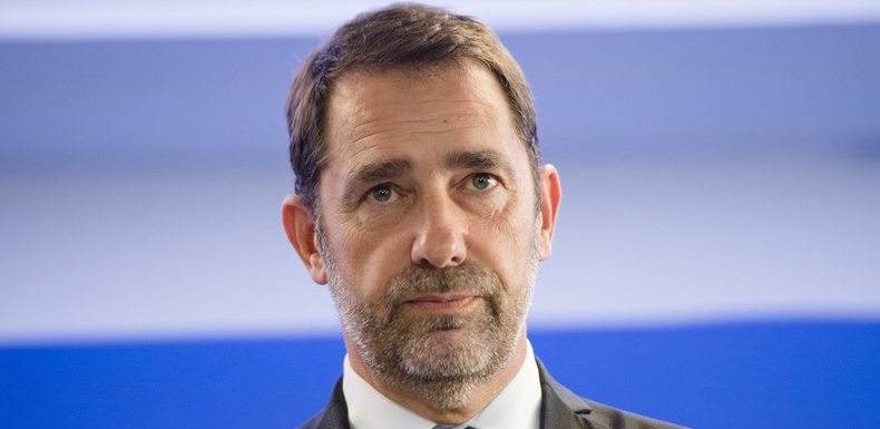 Tuerie à la préfecture de police de Paris : le hashtag #CastanerDemission gagne la droite