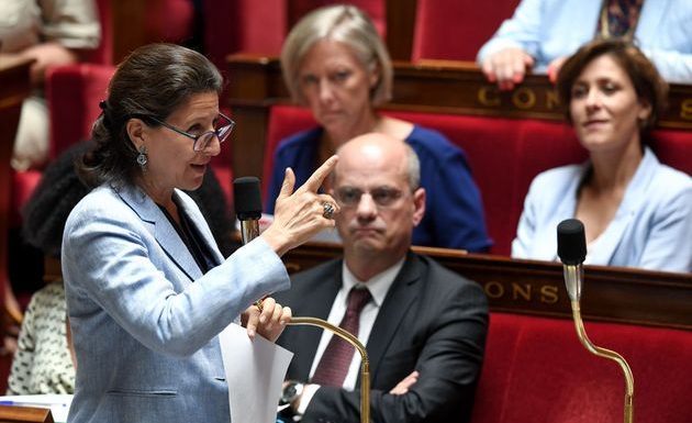 L&rsquo;Assemblée vote une meilleure prise en charge des enfants intersexués, sans interdire les opérations controversées
