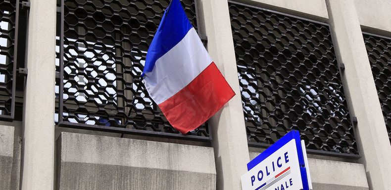 Des messages djihadistes laissés sur les téléphones des commissariats d’Ile-de-France