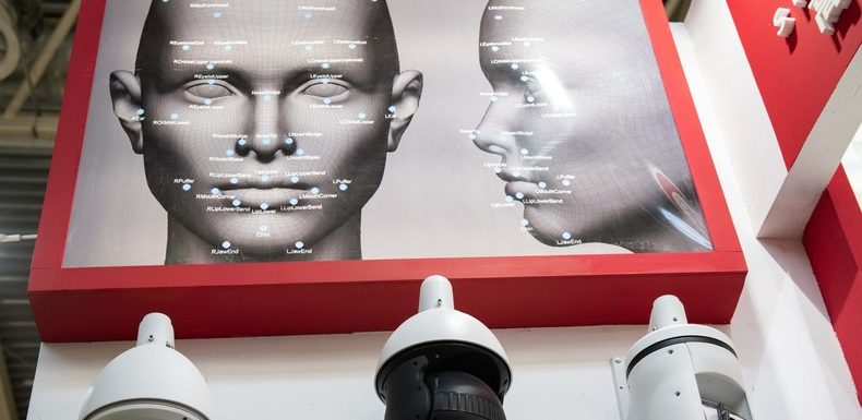 Le gouvernement va déployer une application utilisant la reconnaissance faciale dès novembre