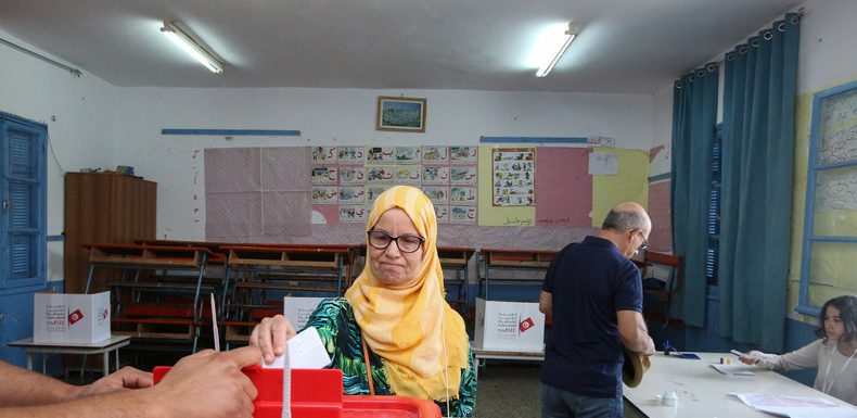 Coup d’envoi du second tour de la présidentielle en Tunisie