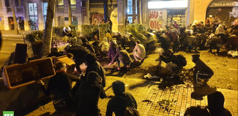 Une nuit de tensions à Barcelone : le récit de notre reporter web sur place