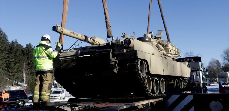 Les Etats-Unis déploient 500 soldats et des chars en Lituanie pour tout l’hiver