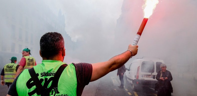 Facebook a-t-il censuré des pages de SUD Rail et de la CGT cheminots ?
