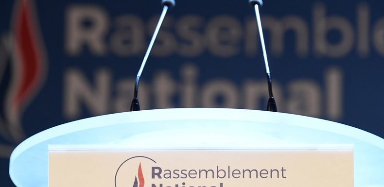 Le Pen affirme que le candidat RN à la mairie de Strasbourg avait «caché» ses violences racistes