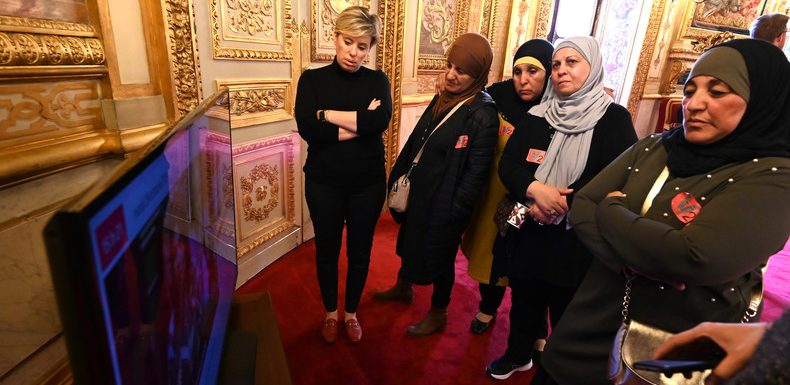Le Sénat vote l’interdiction de signes religieux pour les parents accompagnant les sorties scolaires