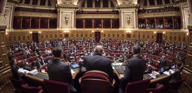 «Sorcières de Halloween» : le bureau du Sénat saisi des propos d’un sénateur sur le voile islamique