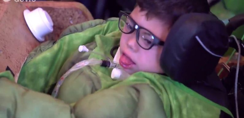 USA: des élèves créent un costume de Hulk pour un enfant de 4 ans atteint de paralysie cérébrale
