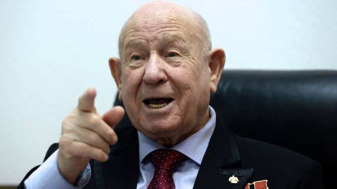 Mort d’Alexeï Leonov, premier homme à être sorti dans l’espace