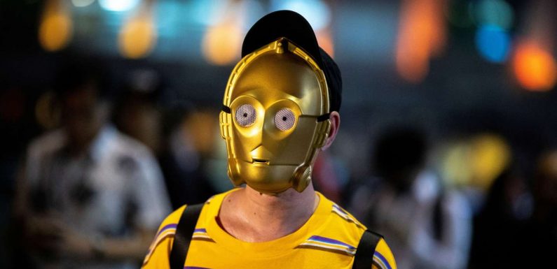 A Hongkong, les ruses des manifestants pour contourner la loi « antimasque »