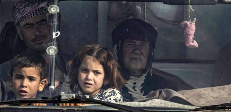 Syrie : un convoi de blessés et de combattants kurdes quitte une ville assiégée
