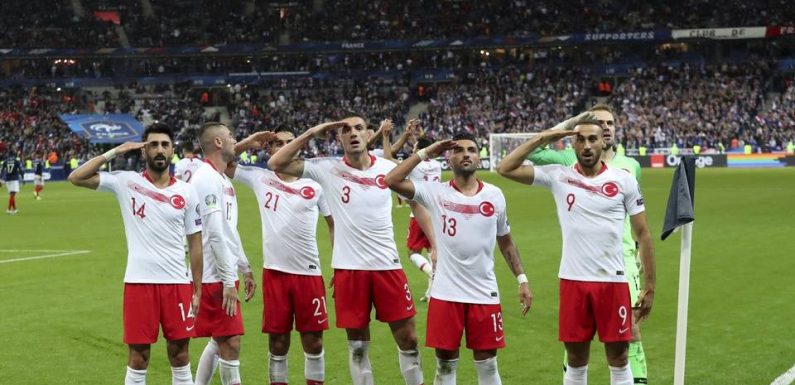 France-Turquie: M6 explique pourquoi les images du salut militaire n&rsquo;ont pas été diffusées
