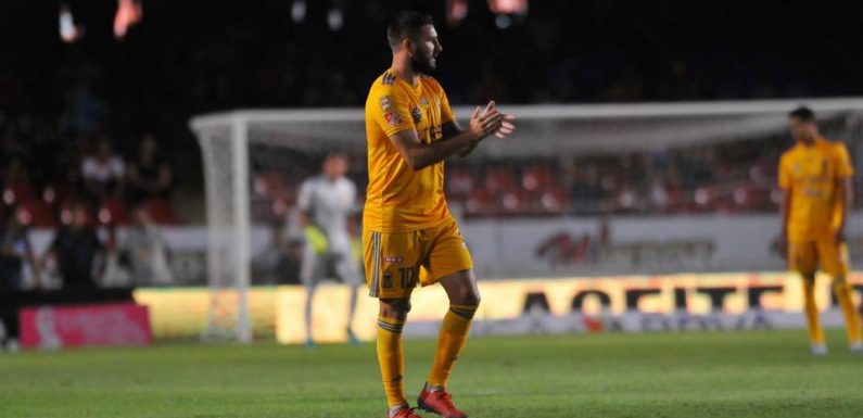 Mexique: Gignac s’excuse après avoir marqué un but à une équipe qui s’était arrêtée de jouer