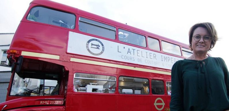 VIDEO. Rennes : So british. Un atelier de couture mobile installé dans un bus anglais