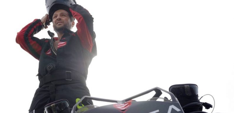 VIDEO. Marseille : Annoncé pour 2020, le projet de voiture volante de Franky Zapata est-il crédible ?