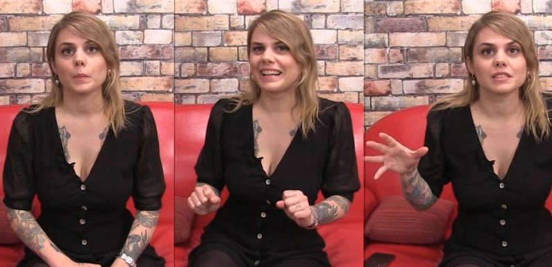 VIDEO. Quand Cœur de pirate parle de zombies, d’accouchement et de Pokémon