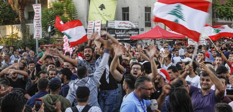 Démission du Premier ministre, mobilisation monstre… Que se passe-t-il au Liban ?