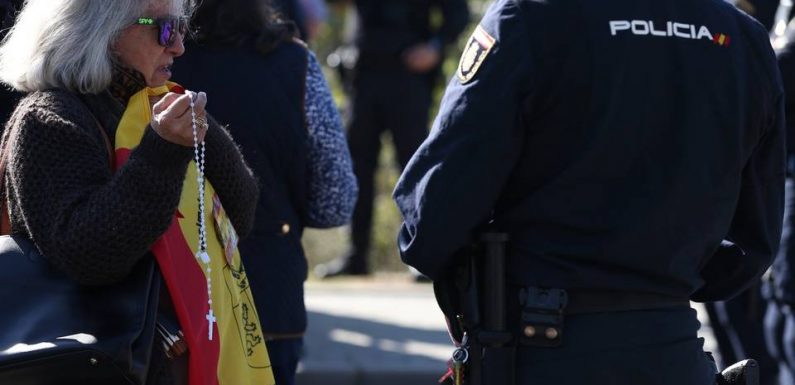 VIDEO. Les infos immanquables du jour : Exhumation en Espagne, génie en Italie et charcuterie en Corse