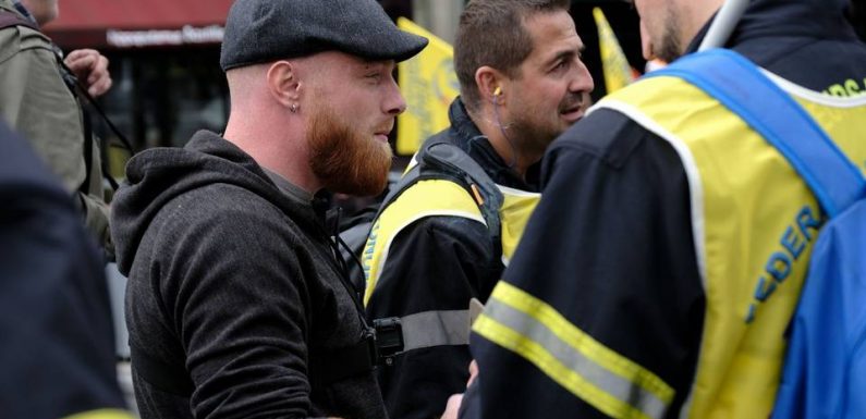 Des centaines de « gilets jaunes » pour un 49e acte dédié aux pompiers