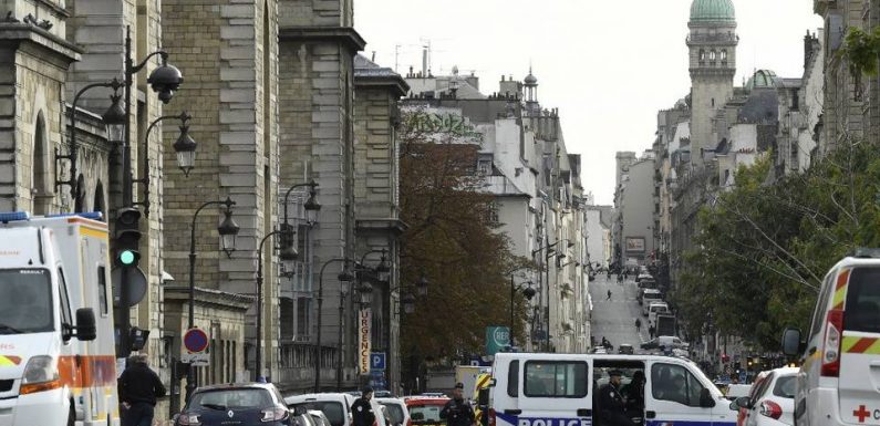 Attaque au couteau à la préfecture de police : L’agresseur avait un « comportement agité » la veille