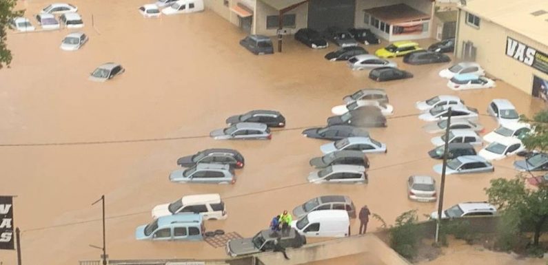 Intempéries dans le Sud : Des sauvetages en cours à Béziers, le trafic des trains suspendu