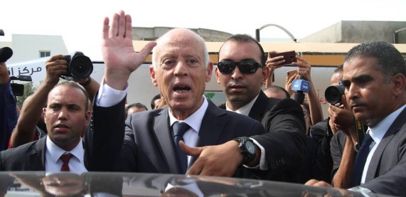 Présidentielle en Tunisie: Deux sondages de sortie des urnes donnent Kais Saied gagnant