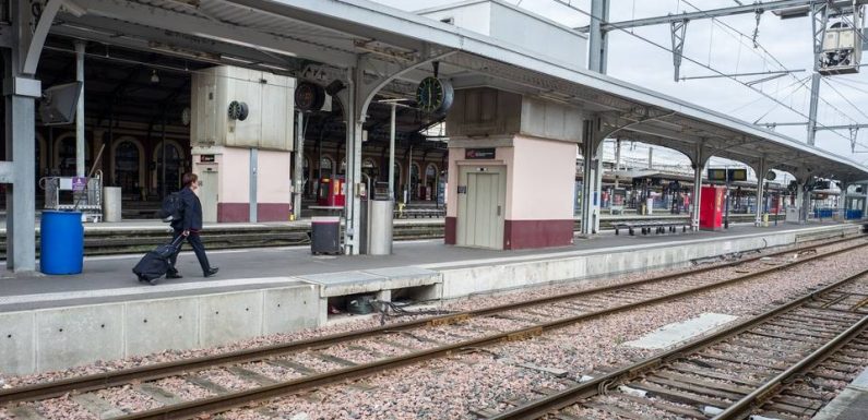 Cinq infos dans le rétro : Blocage à la SNCF, Brexit et défaite des Bleus