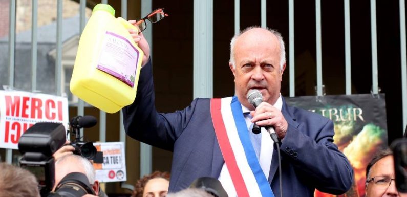 VIDEO. Rennes: Le maire de Langouët Daniel Cueff et son arrêté anti pesticides sont-ils dans la légalité?