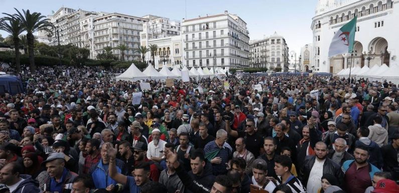 Algérie : Pour l’élection présidentielle, 22 candidats enregistrés