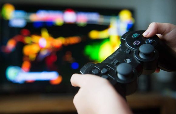 Près d’un Français sur deux joue régulièrement aux jeux vidéo, selon un sondage