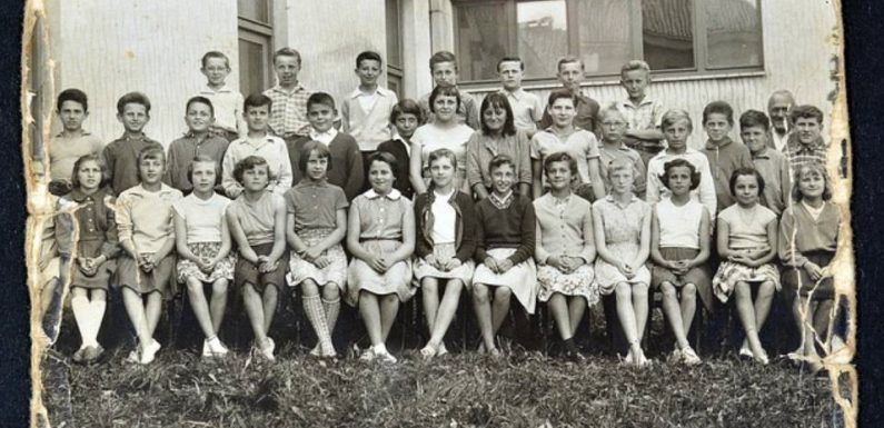 Madeleines de Proust ou souvenirs amers : Pourquoi les photos de classe suscitent de telles émotions