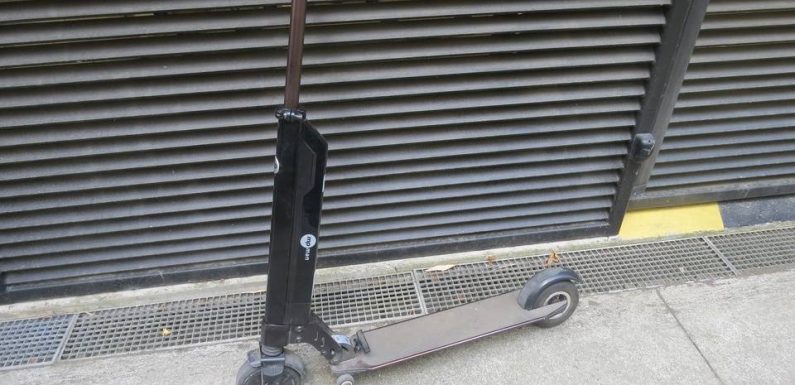 Bordeaux : Un jeune tué et sa passagère blessée dans un accident de trottinette, le conducteur de la voiture en fuite