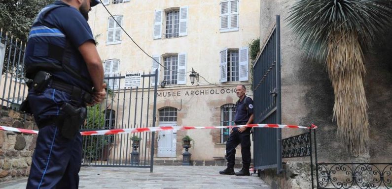Saint-Raphaël : Sorti de l’hôpital, l’homme qui s’était retranché dans un musée a été placé en garde à vue