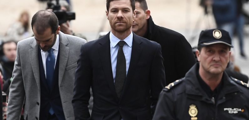 Espagne : Xabi Alonso jugé à Madrid pour fraude fiscale, cinq ans de prison requis contre l’ancien milieu de terrain