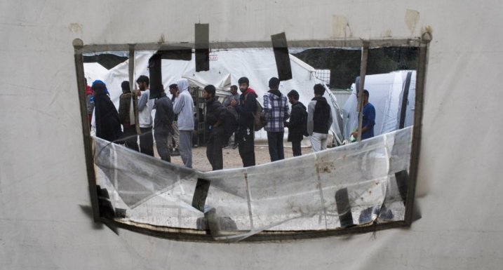 Bosnie-Herzégovine : 1.000 migrants transférés dans le camp de Vucjak, l’ONU craint une « urgence humanitaire »